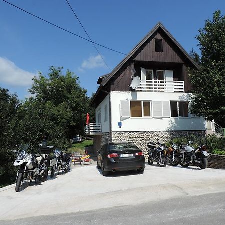 Guesthouse Nikola Plitvička Jezera Eksteriør bilde