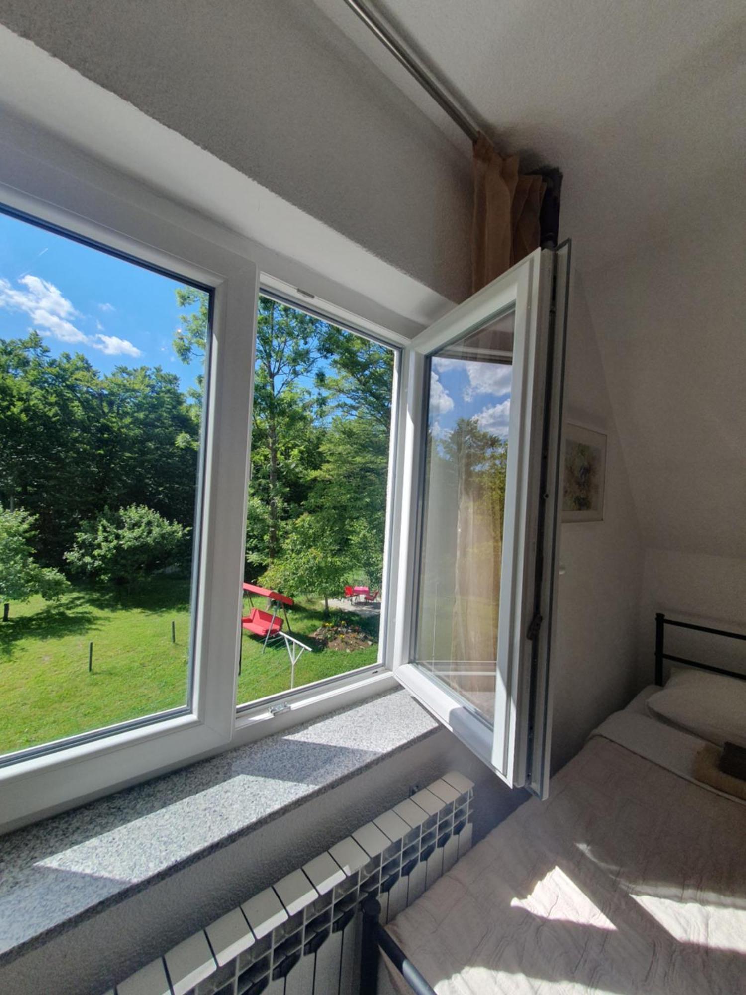 Guesthouse Nikola Plitvička Jezera Rom bilde