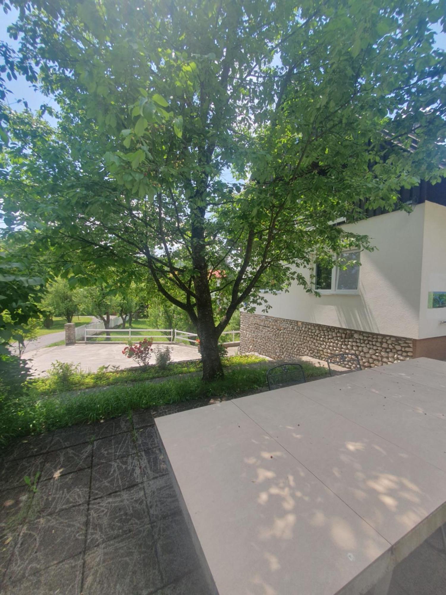 Guesthouse Nikola Plitvička Jezera Eksteriør bilde